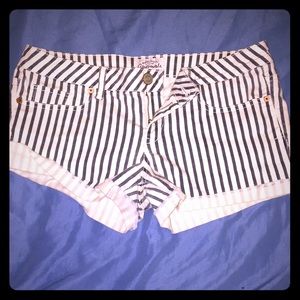 Striped shirt shorts